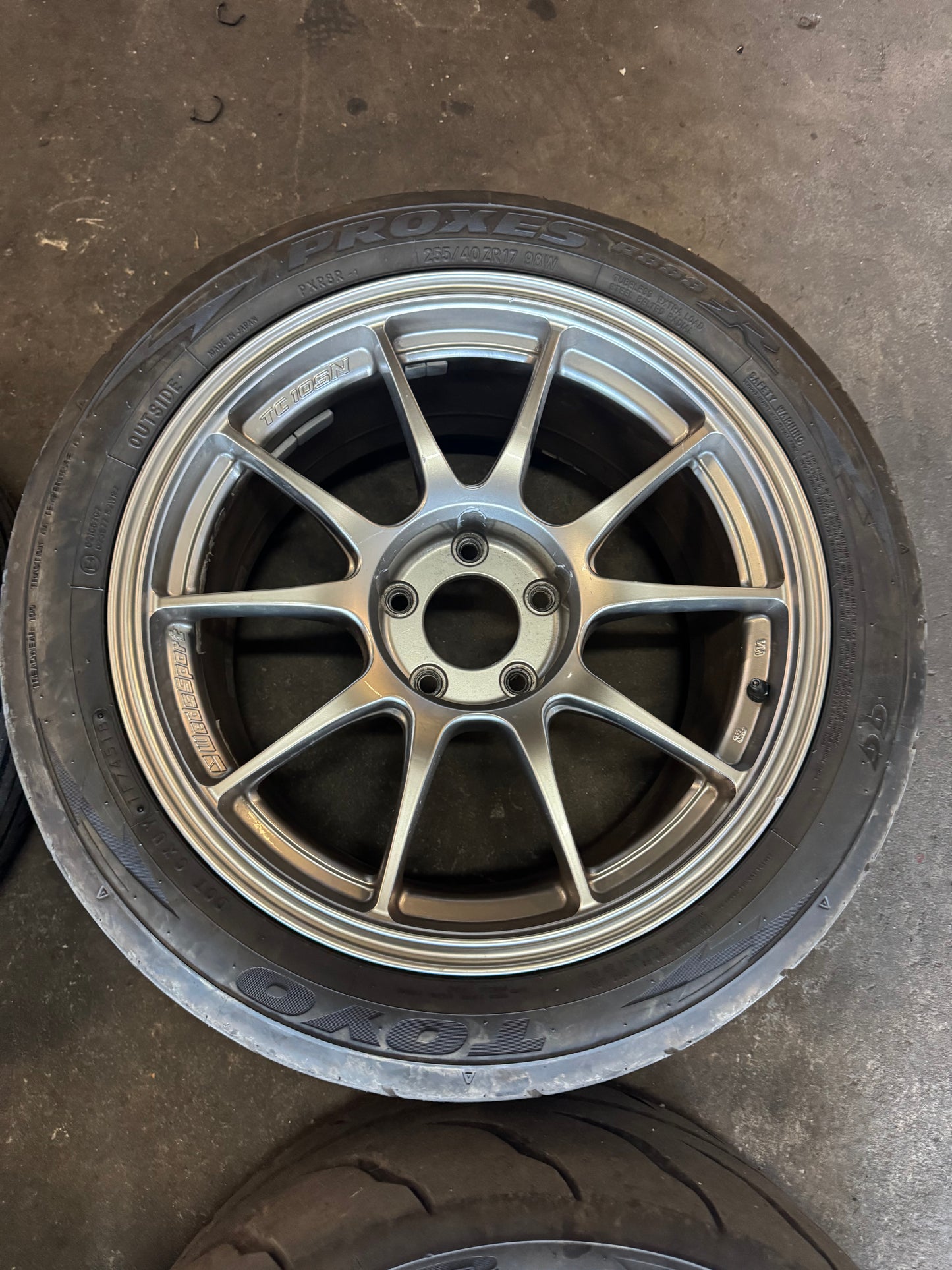 WedsSport TC105N 17x9 +25 Hyper Silver