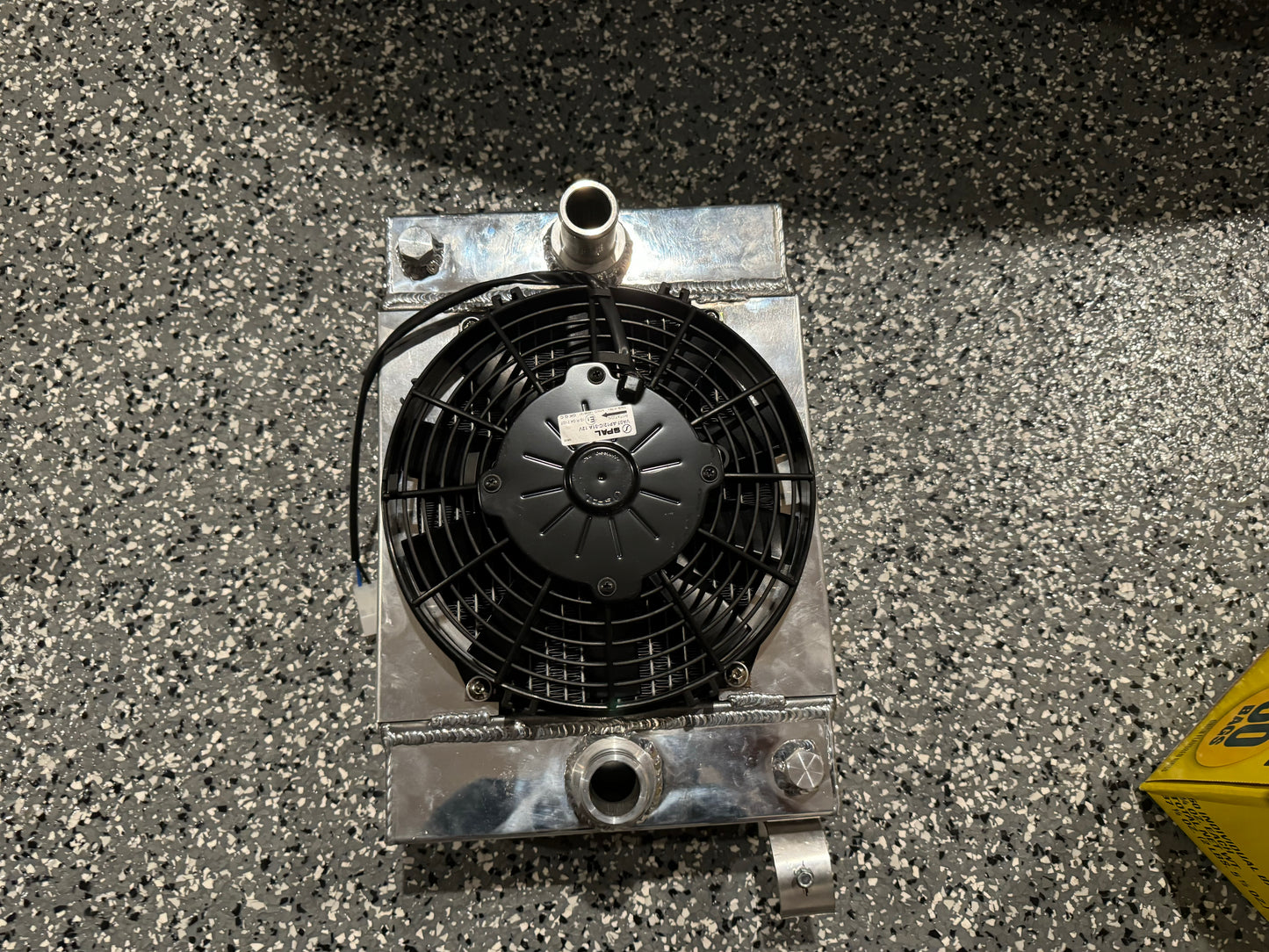 Plm race radiator with spal fan