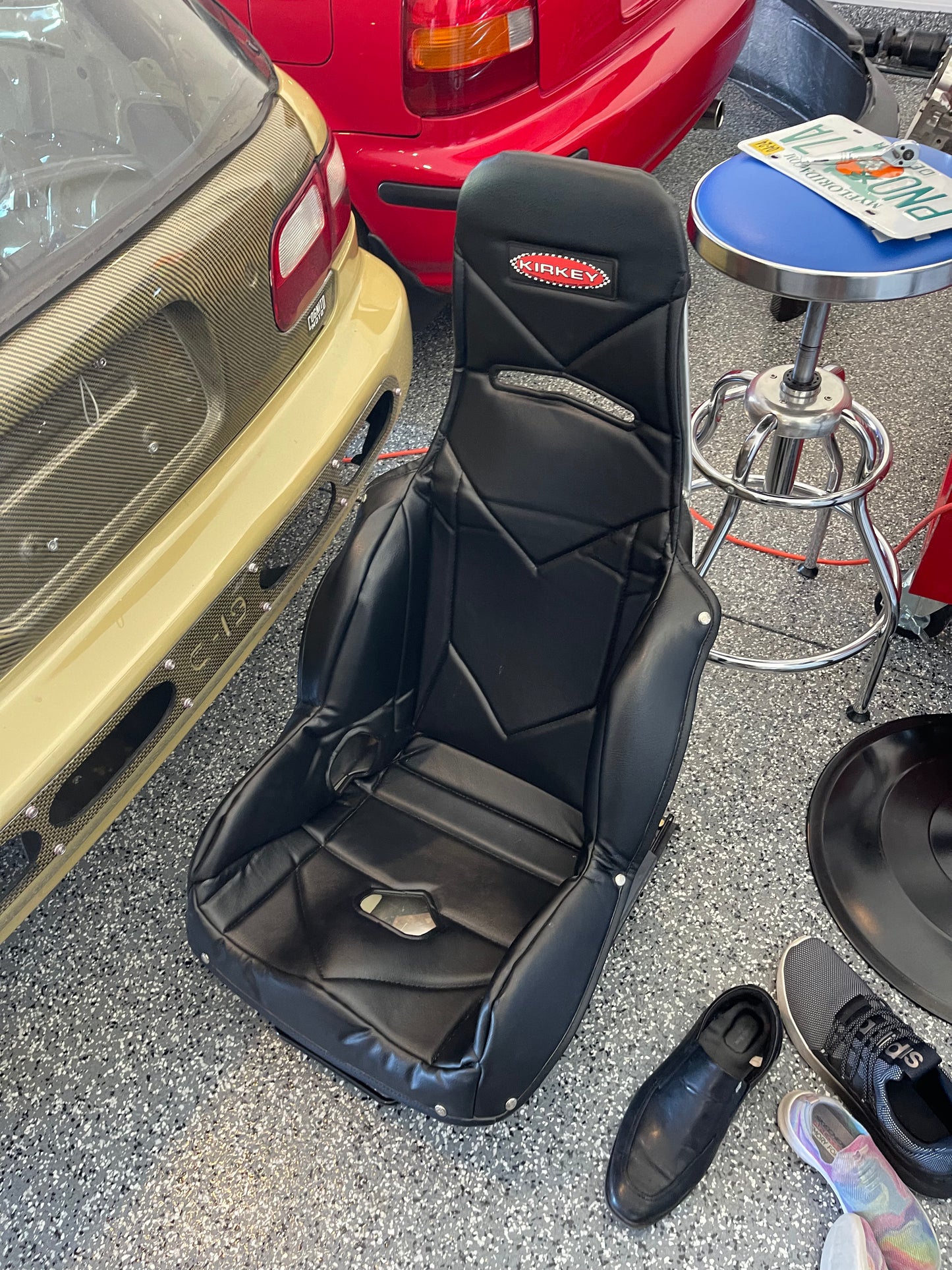 17.5 kirky seat with pci rails